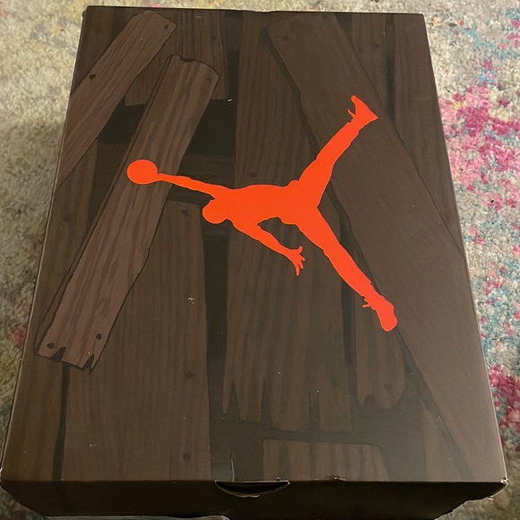 Air Jordan Retro 5 Raging Bull (2021) size 13 - Picture 4 of 8